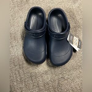 NWT Crocs bistro navy men's size 7 women size 9